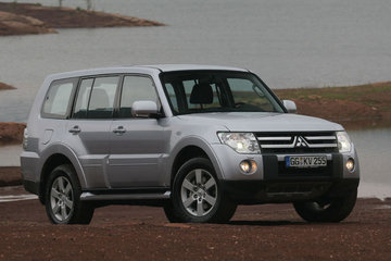 Pajero LWB| 2006 - 2018