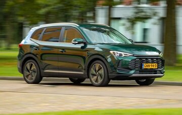 MG ZS Hybrid | 2024 - 2025